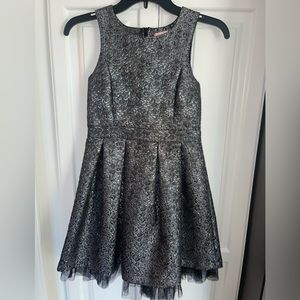 ruby & bloom Girls Metallic Black Silver Brocade Formal Dress